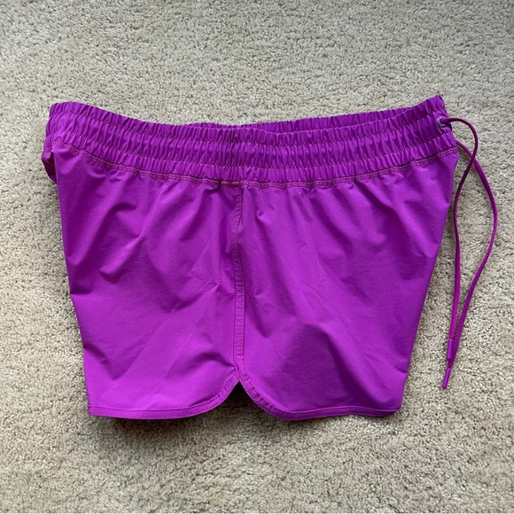 ✨Lands’ End Sport Women’s Elastic Waist Board Shorts - Size 16 - EUC - Not Lined - Picture 4 of 7